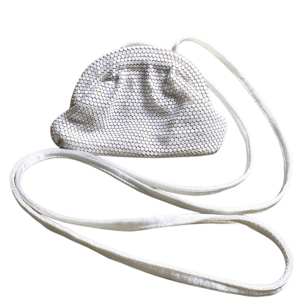 Vintage 1950s-1960s white metal mesh shoulder evening bag